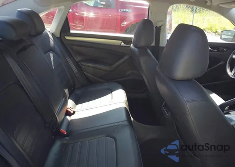 2015 Volkswagen Passat 1.8T Se из США, поврежденный, VIN 1VWBT7A32FC022653